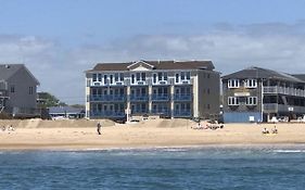 Misquamicut Beach Front Inn